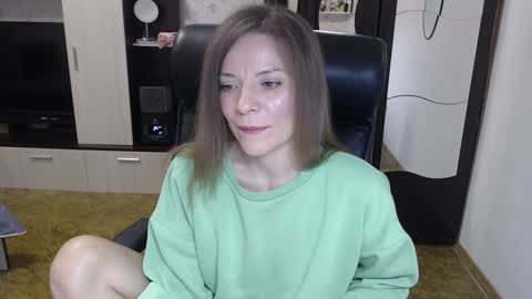 Snapshot of lilith_small21 chatting on 02.04.25 lilith small21 online show from 02.04.25