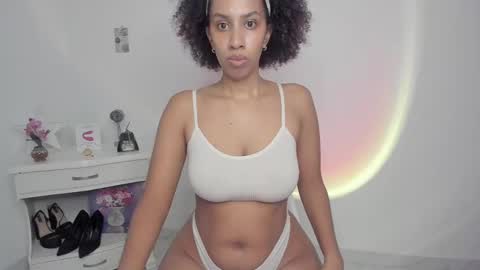 Alejandra  online show from 09.14.25