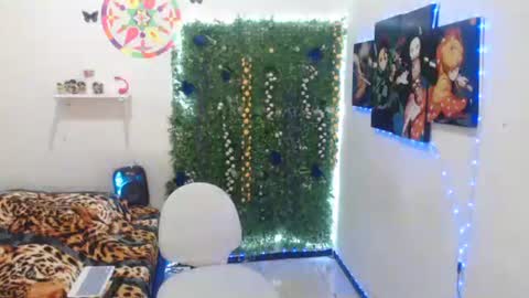 lilithaurora online show from 04.30.26