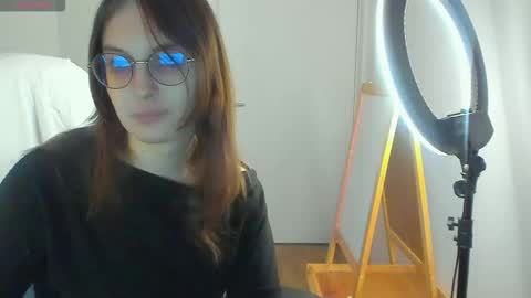 lilithiscute online show from 10.22.25