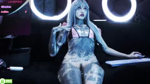 Snapshot of lilithlevis chatting on 10.30.25 Tifon Mary - Indepent model online show from 10.30.25