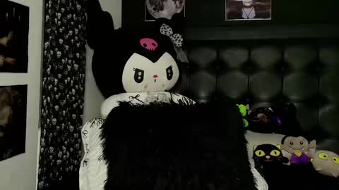   online show from 02.21.25