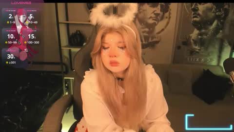 LilithNelson online show from 10.31.25