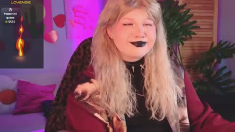 LilithNelson online show from 04.10.26