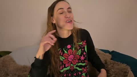 Snapshot of lilithoftrees chatting on 12.06.24 L online show from 12.06.24