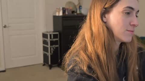 Snapshot of lilithoftrees chatting on 12.20.24 L online show from 12.20.24