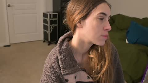 Snapshot of lilithoftrees chatting on 12.21.24 L online show from 12.21.24