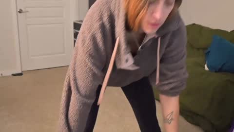 Snapshot of lilithoftrees chatting on 12.21.24 L online show from 12.21.24