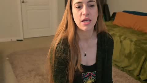 Snapshot of lilithoftrees chatting on 01.31.25 L online show from 01.31.25