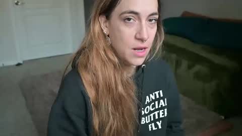 Snapshot of lilithoftrees chatting on 02.22.25 L online show from 02.22.25