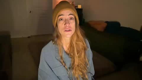 Snapshot of lilithoftrees chatting on 02.23.25 L online show from 02.23.25