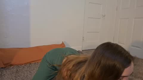 Snapshot of lilithoftrees chatting on 03.06.25 L online show from 03.06.25