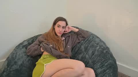 Snapshot of lilithoftrees chatting on 03.12.25 L online show from 03.12.25