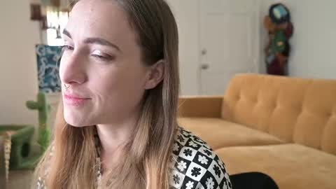 Snapshot of lilithoftrees chatting on 09.26.25 L online show from 09.26.25