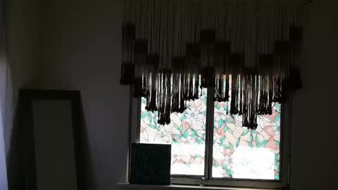 L online show from 10.31.25