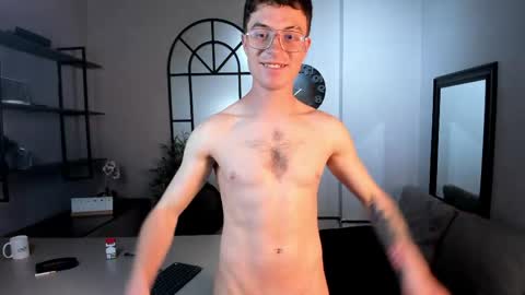 Snapshot of liljames_ chatting on 04.01.26 Lil James online show from 04.01.26