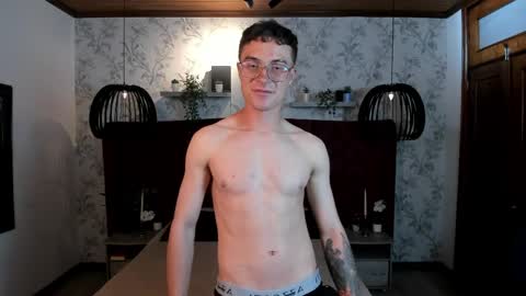 Snapshot of liljames_ chatting on 04.06.26 Lil James online show from 04.06.26