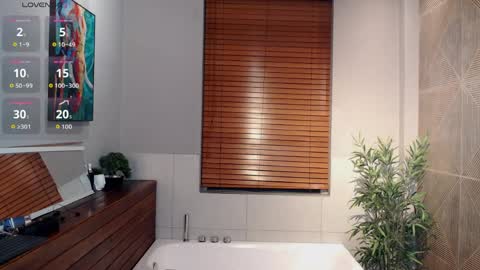 Snapshot of liljames_ chatting on 04.08.26 Lil James online show from 04.08.26