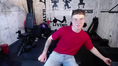 Snapshot of liljames_ chatting on 04.10.26 Lil James online show from 04.10.26