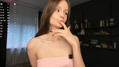 Snapshot of lilkiti chatting on 07.24.26 Kiti online show from 07.24.26