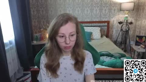 Snapshot of lill_mary chatting on 04.28.26 Maria online show from 04.28.26
