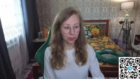 Snapshot of lill_mary chatting on 05.04.26 Maria online show from 05.04.26