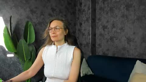 lillian_white1 online show from 06.23.26