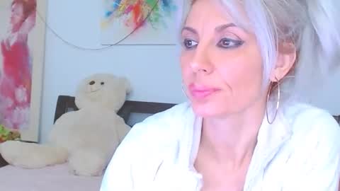 Snapshot of lillianasara chatting on 01.31.26 Lara online show from 01.31.26