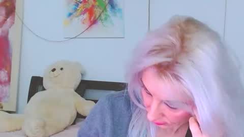 Snapshot of lillianasara chatting on 02.02.26 Lara online show from 02.02.26