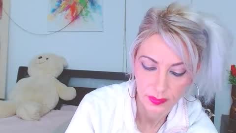 Snapshot of lillianasara chatting on 02.06.26 Lara online show from 02.06.26