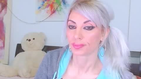 Snapshot of lillianasara chatting on 03.09.26 Lara online show from 03.09.26