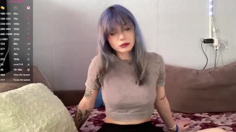 Snapshot of lillianhusk chatting on 04.18.26 Amelia online show from 04.18.26