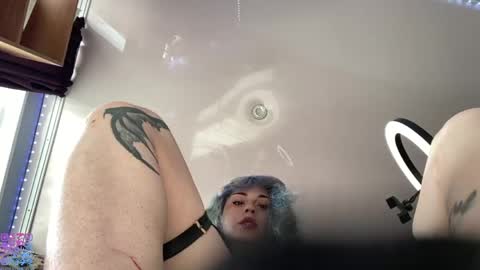 Snapshot of lillianhusk chatting on 05.03.26 Amelia online show from 05.03.26