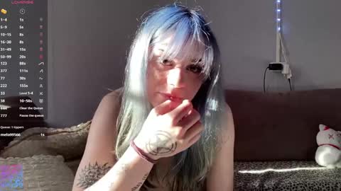 Snapshot of lillianhusk chatting on 05.09.26 Amelia online show from 05.09.26