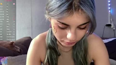 Snapshot of lillianhusk chatting on 05.28.26 Amelia online show from 05.28.26