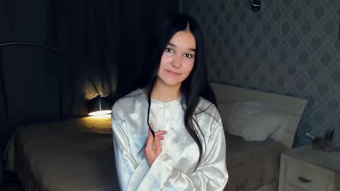 Celina Lillie online show from 11.28.25