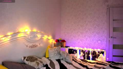 LilliMoore online show from 02.12.26