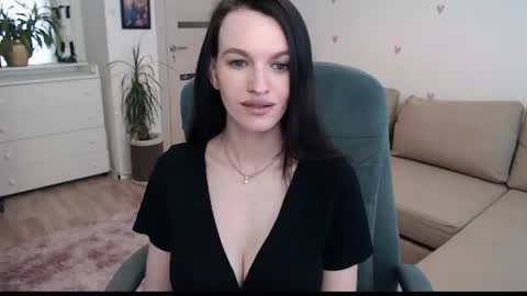 lilliyves online show from 07.05.26