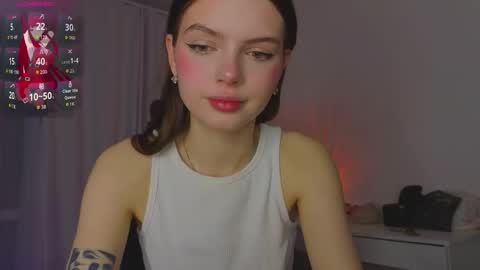 Snapshot of lillly_meow_ chatting on 04.16.26 Lilia online show from 04.16.26
