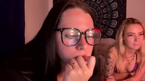 Snapshot of lillstephanie chatting on 09.23.25 lillstephanie online show from 09.23.25