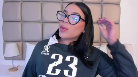 Snapshot of lilly_williamss chatting on 05.14.26 Lilly online show from 05.14.26