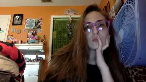 Snapshot of lillylushabae chatting on 04.20.26 hi guys im back on here 3 online show from 04.20.26