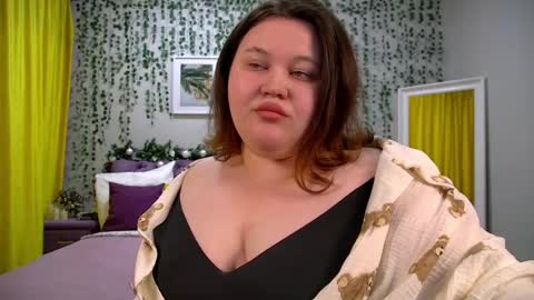 Snapshot of lilolewins chatting on 12.29.24 LiloLewins online show from 12.29.24