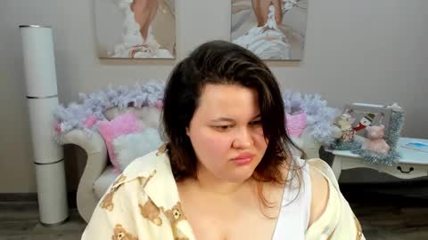 Snapshot of lilolewins chatting on 01.08.25 LiloLewins online show from 01.08.25