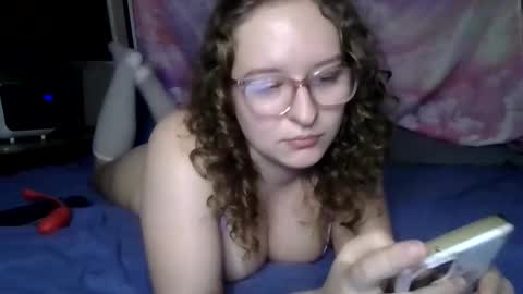 Snapshot of lilpies chatting on 12.29.24 LilPies  online show from 12.29.24