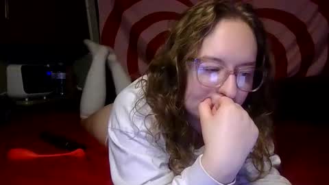 Snapshot of lilpies chatting on 01.08.25 LilPies  online show from 01.08.25