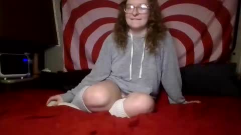 Snapshot of lilpies chatting on 01.09.25 LilPies  online show from 01.09.25