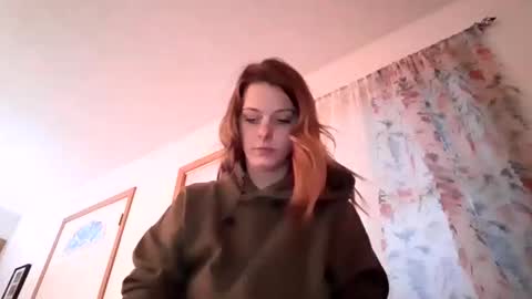 Snapshot of lilsirenluna chatting on 02.22.26 Luna online show from 02.22.26