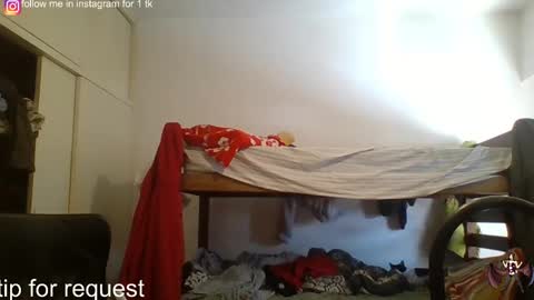 Snapshot of lilsuccubusvicky chatting on 01.02.25 lilsuccubusvicky online show from 01.02.25