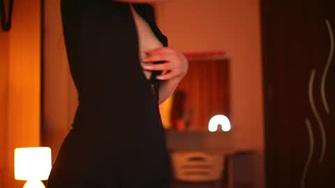 liltightbabe online show from 04.18.26